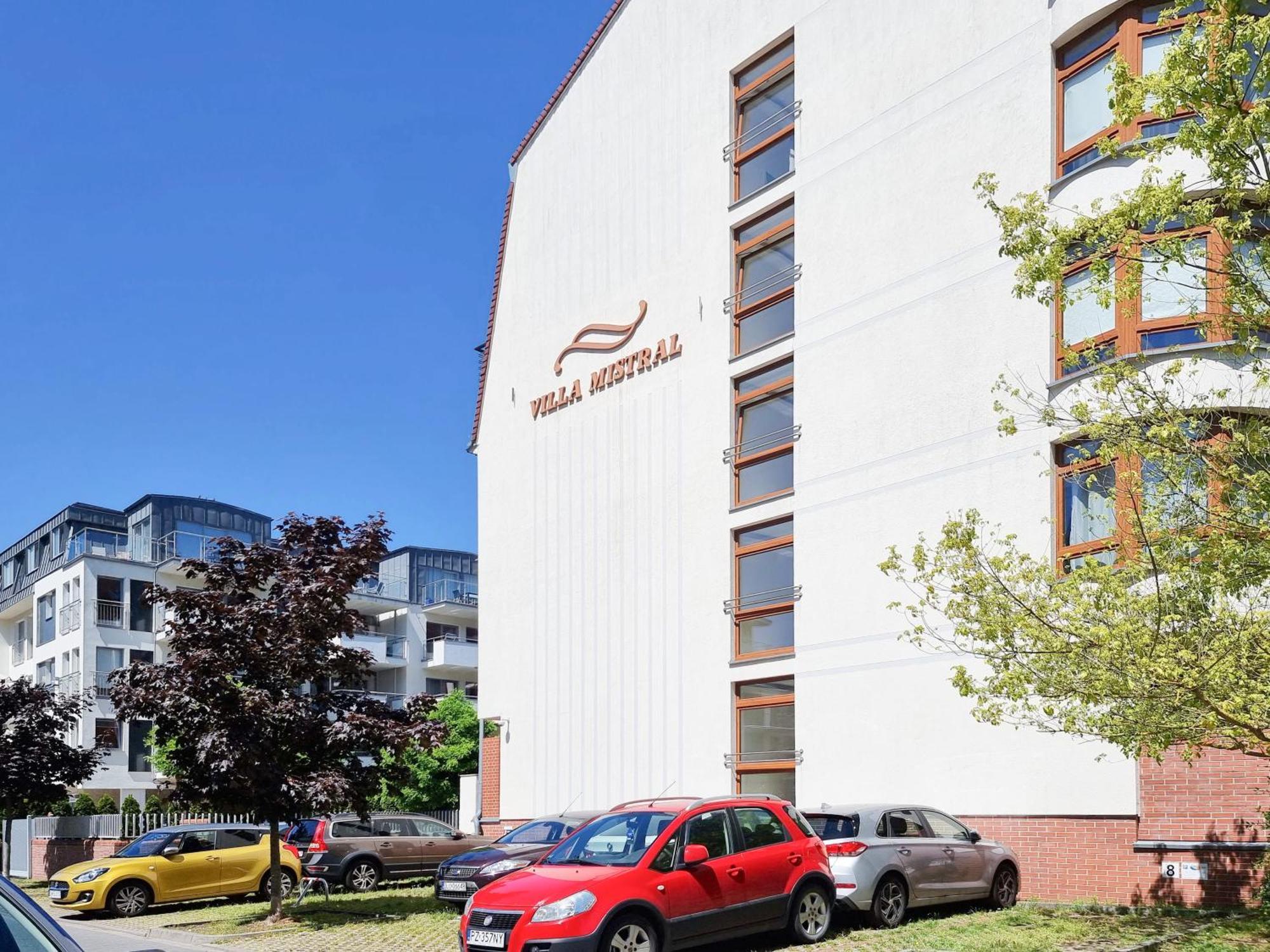 Visit Baltic - Mistral Apartment Swinoujscie Exterior photo